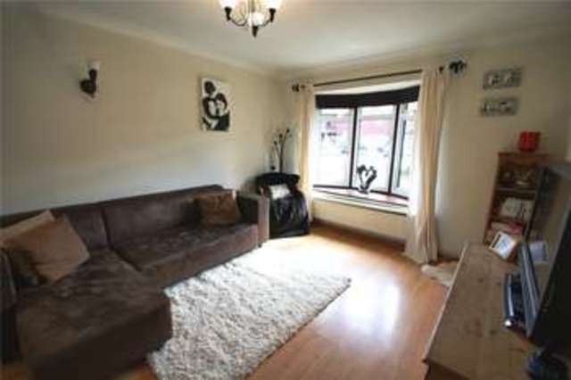  Image of 4 bedroom End of Terrace for sale in Arnett Avenue Finchampstead Wokingham RG40 at Finchampstead Wokingham Finchampstead, RG40 4EG