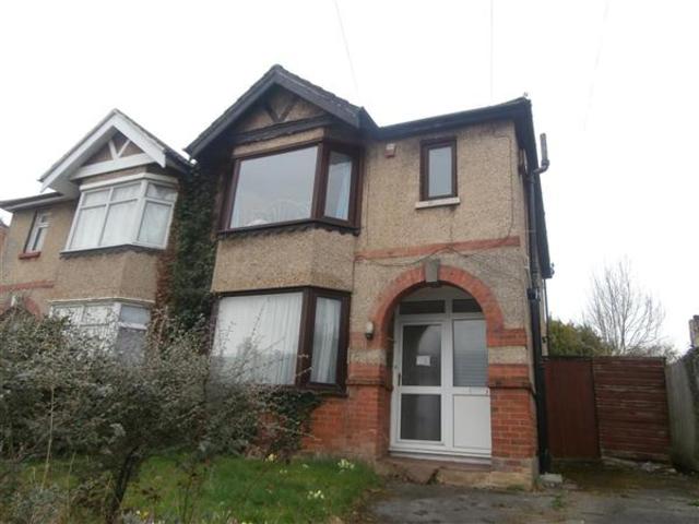  Image of 4 bedroom Semi-Detached house to rent in Arnold Road Southampton SO17 at Portswood, SO17 1TF