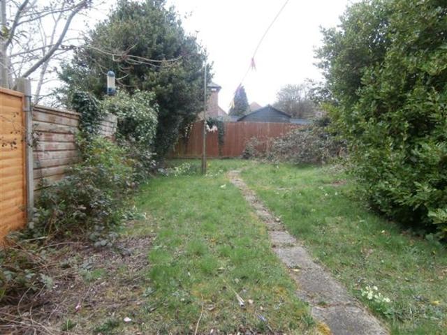  Image of 4 bedroom Semi-Detached house to rent in Arnold Road Southampton SO17 at Portswood, SO17 1TF