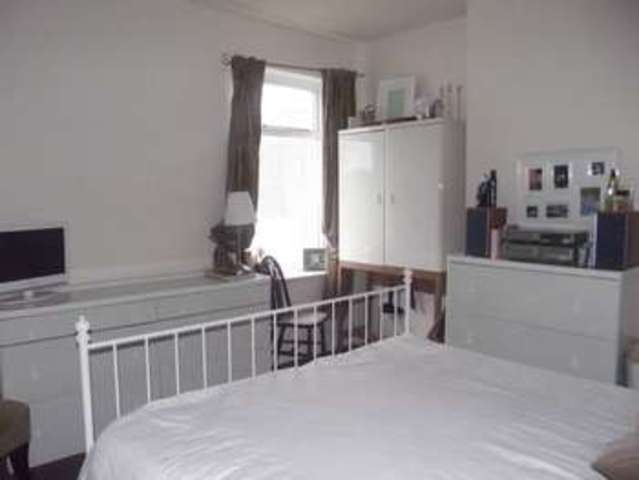  Image of 2 bedroom Terraced house to rent in Ashmore Lake Road Willenhall WV12 at Willenhall, WV12 4LB