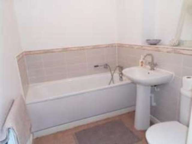  Image of 2 bedroom Flat for sale in Millward Drive Bletchley Milton Keynes MK2 at 15 Millward Drive Milton Keynes Fenny Stratford, MK2 2BW