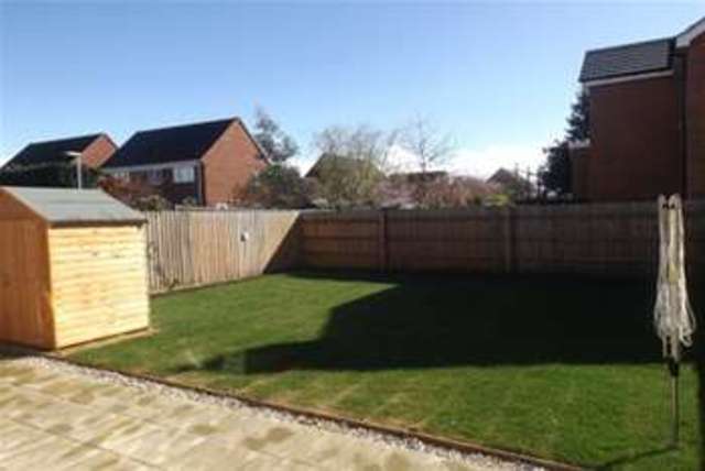  Image of 3 bedroom Detached house to rent in Barkers Lane Bedford MK41 at Bedford, MK41 9SJ