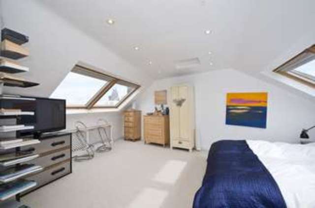  Image of 2 bedroom Flat to rent in Barnes High Street London SW13 at Barnes High Street  London, SW13 9LP