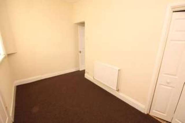  Image of 2 bedroom Terraced house to rent in Barningham Street Darlington DL3 at Barningham Street  Darlington, DL3 6NT