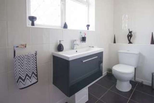  Image of 3 bedroom Detached house for sale in Oakfield Road Bartley Southampton SO40 at Oakfield Road Bartley Southampton, SO40 2LQ