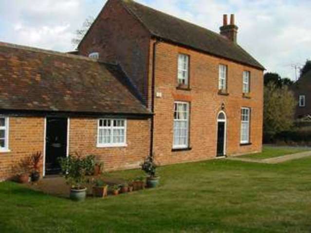  Image of 2 bedroom Detached house to rent in Basingstoke Road Riseley Reading RG7 at Basingstoke Road  Reading, RG7 1QF