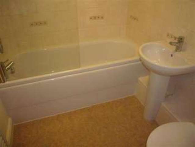 Image of 2 bedroom Flat to rent in Beast Banks Kendal LA9 at Kendal Kendal, LA9 4JT