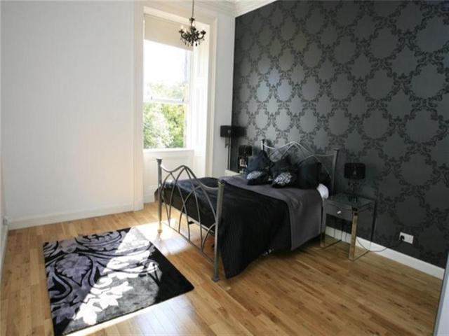  Image of 1 bedroom Flat to rent in Belhaven Terrace West Glasgow G12 at Dowanhill Glasgow Glasgow, G12 0UL