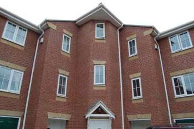  Image of 2 bedroom Flat to rent in Benton Mews Horbury Wakefield WF4 at Horbury Horbury, WF4 5RB