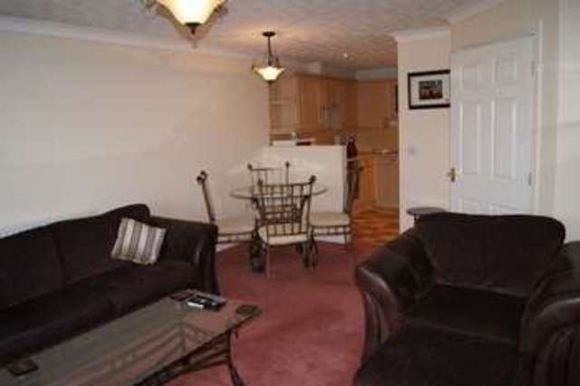  Image of 2 bedroom Flat to rent in Benton Mews Horbury Wakefield WF4 at Horbury Horbury, WF4 5RB