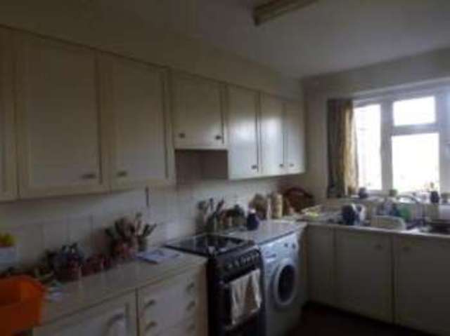  Image of 4 bedroom Detached house for sale in Billy Lows Lane Potters Bar EN6 at Potters Bar Hertfordshire Potters Bar, EN6 1UX