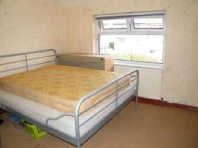  Image of 3 bedroom Terraced house for sale in Blakeney Road Horfield Bristol BS7 at Bristol Somerset Horfield, BS7 0DN