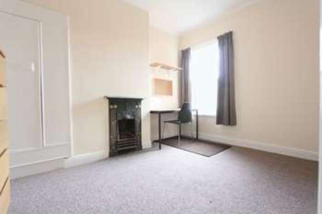  Image of 3 bedroom Terraced house for sale in Blaydes Street Hull HU6 at Blaydes Street  Hull, HU6 7RE
