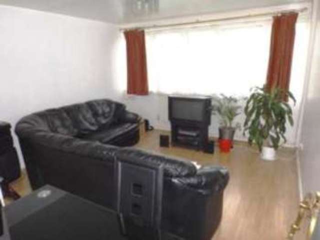 Image of 2 bedroom Maisonette for sale in Blaydon Close Northumberland Park London N17 at Northumberland Park London White Hart Lane, N17 0TZ