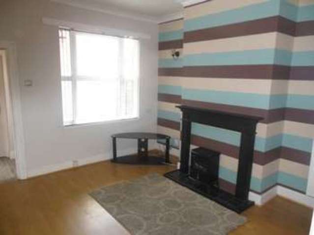  Image of 2 bedroom Terraced house to rent in Bloxwich Road South Willenhall WV13 at Willenhall, WV13 1AZ