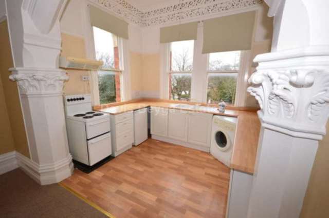  Image of 1 bedroom Apartment to rent in Crosby Liverpool L23 at Blundellsands Road West  Liverpool, L23 6TE