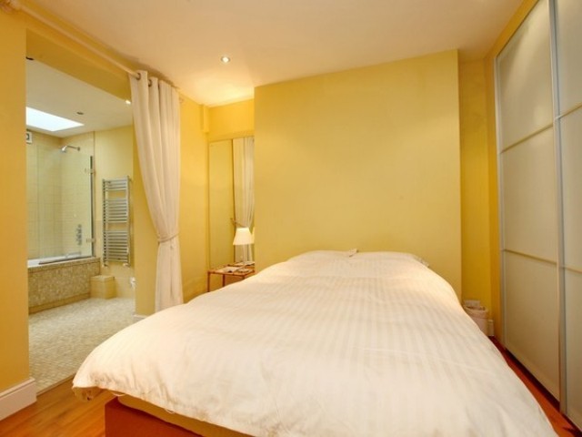  Image of 3 bedroom Flat to rent in Bonchurch Road London W10 at Notting Hill  London, W10 5SD