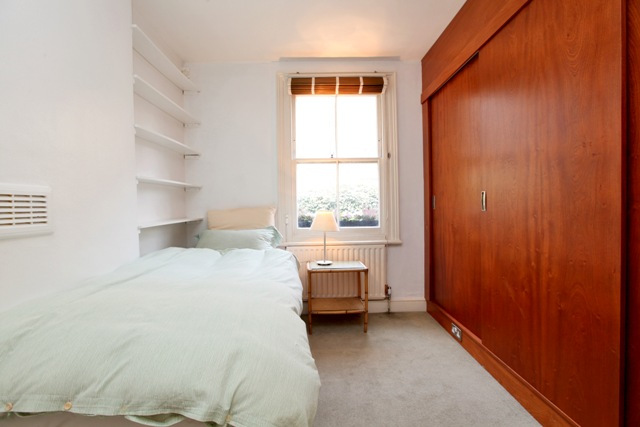  Image of 3 bedroom Flat to rent in Bonchurch Road London W10 at Notting Hill  London, W10 5SD