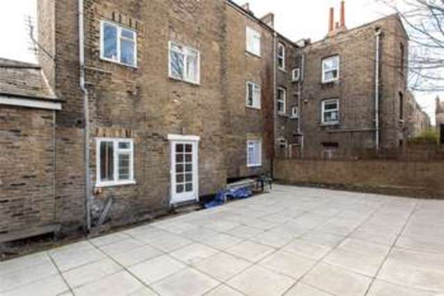  Image of 3 bedroom Flat to rent in Bonnington Square London SW8 at Vauxhall London South Lambeth, SW8 1TF