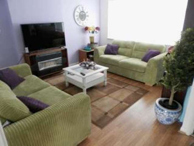  Image of 3 bedroom Detached house for sale in Boxgrove Goring-by-Sea Worthing BN12 at Boxgrove  Goring-by-Sea, BN12 6AR