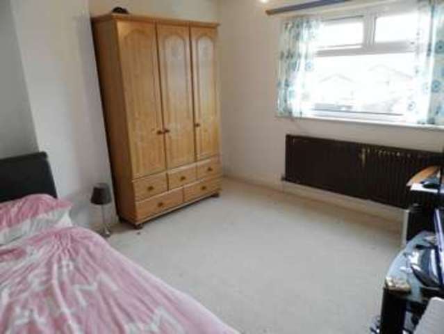  Image of 3 bedroom Detached house for sale in Boxgrove Goring-by-Sea Worthing BN12 at Boxgrove  Goring-by-Sea, BN12 6AR