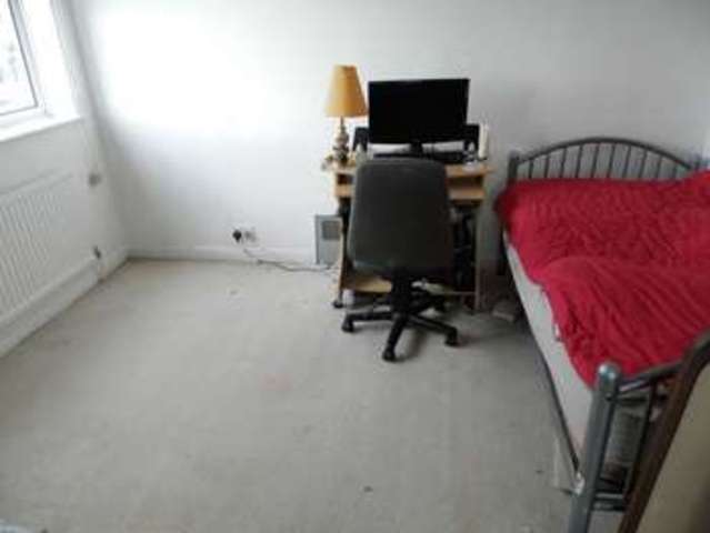  Image of 3 bedroom Detached house for sale in Boxgrove Goring-by-Sea Worthing BN12 at Boxgrove  Goring-by-Sea, BN12 6AR