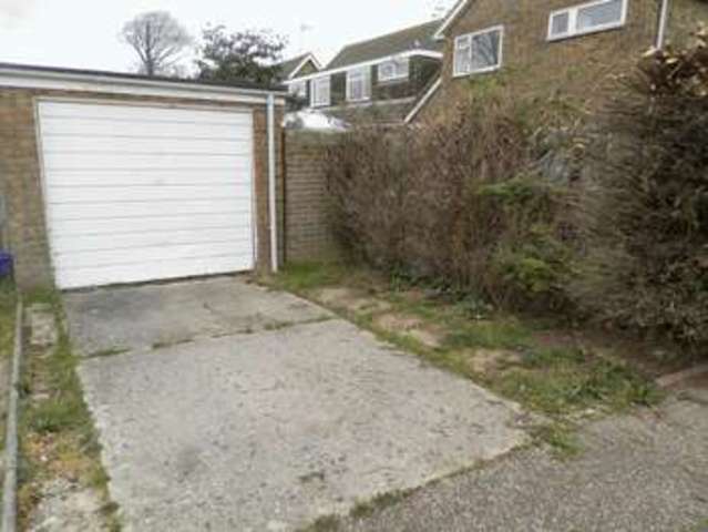  Image of 3 bedroom Detached house for sale in Boxgrove Goring-by-Sea Worthing BN12 at Boxgrove  Goring-by-Sea, BN12 6AR