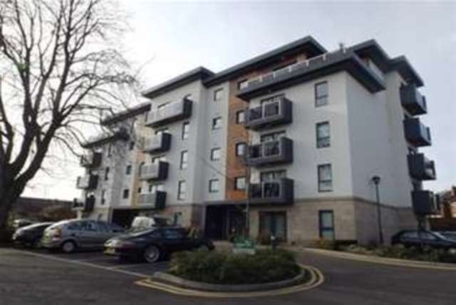  Image of 2 bedroom Flat to rent in Chatsworth Road Chesterfield S40 at Chesterfield, S40 2BP