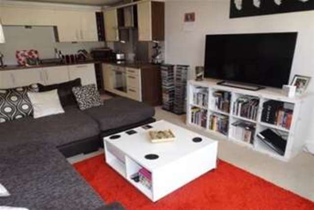  Image of 2 bedroom Flat to rent in Chatsworth Road Chesterfield S40 at Chesterfield, S40 2BP