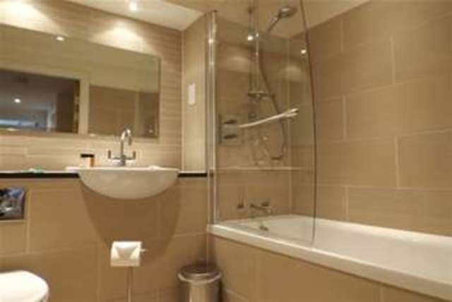  Image of 2 bedroom Flat to rent in Chatsworth Road Chesterfield S40 at Chesterfield, S40 2BP