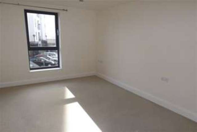  Image of 2 bedroom Flat to rent in Chatsworth Road Chesterfield S40 at Chesterfield, S40 2BP