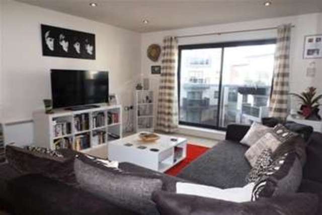  Image of 2 bedroom Flat to rent in Chatsworth Road Chesterfield S40 at Chesterfield, S40 2BP