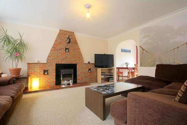  Image of 3 bedroom Detached house for sale in Braemar Turn Hemel Hempstead HP2 at Braemar Turn  Hemel Hempstead, HP2 7QQ