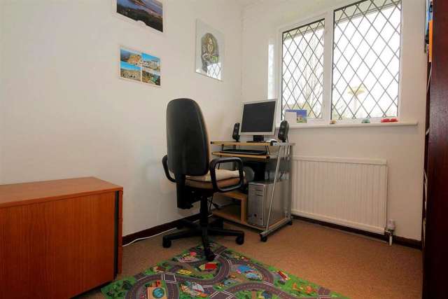  Image of 3 bedroom Detached house for sale in Braemar Turn Hemel Hempstead HP2 at Braemar Turn  Hemel Hempstead, HP2 7QQ