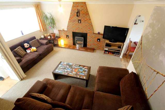  Image of 3 bedroom Detached house for sale in Braemar Turn Hemel Hempstead HP2 at Braemar Turn  Hemel Hempstead, HP2 7QQ