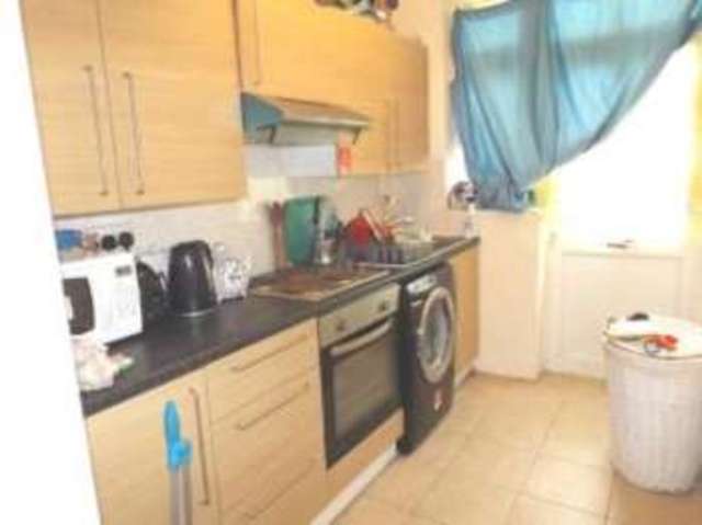  Image of 3 bedroom Terraced house for sale in Brantwood Road London N17 at London  White Hart Lane, N17 0DT