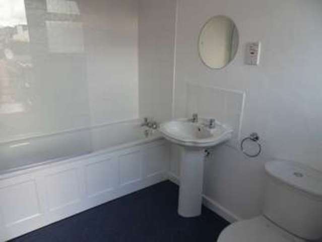  Image of 2 bedroom Flat to rent in Broad Street Ross-on-Wye HR9 at Broad Street  Ross-On-Wye, HR9 7EA