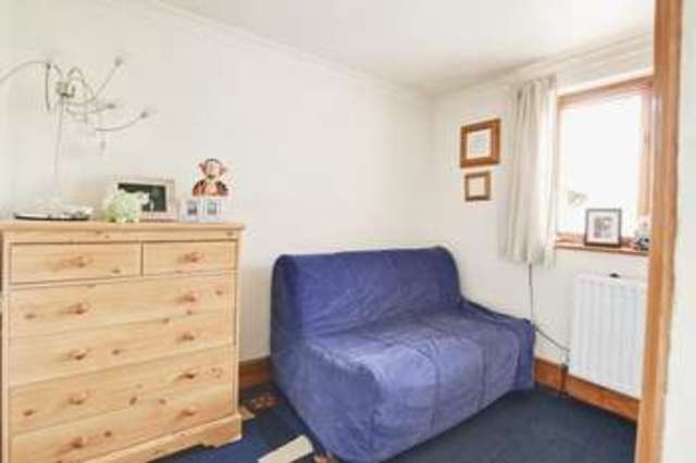  Image of 4 bedroom Semi-Detached house for sale in Broad Walk London SE3 at Broad Walk  Blackheath, SE3 8NQ