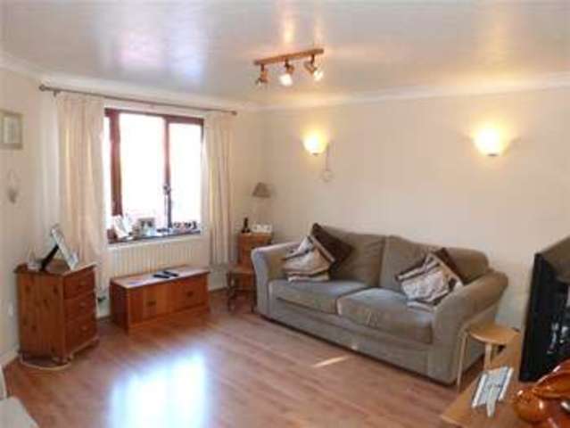  Image of 4 bedroom Detached house to rent in Broadrick Heath Warfield Bracknell RG42 at Bracknell Berkshire Newell Green, RG42 3SB