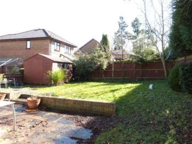  Image of 4 bedroom Detached house to rent in Broadrick Heath Warfield Bracknell RG42 at Bracknell Berkshire Newell Green, RG42 3SB