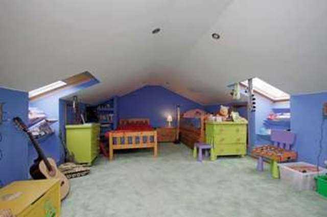 Image of 5 bedroom Detached house for sale in Broadway Avenue Kingsteignton Newton Abbot TQ12 at Broadway Avenue Kingsteignton Newton Abbot, TQ12 3EN