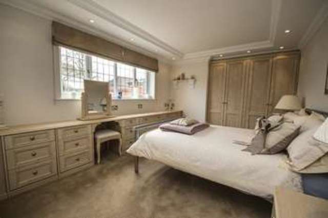  Image of 4 bedroom Detached house for sale in Brookfield Close Wallingford OX10 at Brookfield Close  Wallingford, OX10 9EQ
