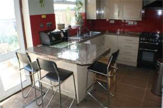  Image of 4 bedroom Semi-Detached house for sale in Broomgrove Gardens Edgware HA8 at EDGWARE EDGWARE, HA8 5RN