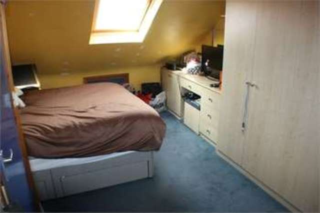  Image of 4 bedroom Semi-Detached house for sale in Broomgrove Gardens Edgware HA8 at EDGWARE EDGWARE, HA8 5RN