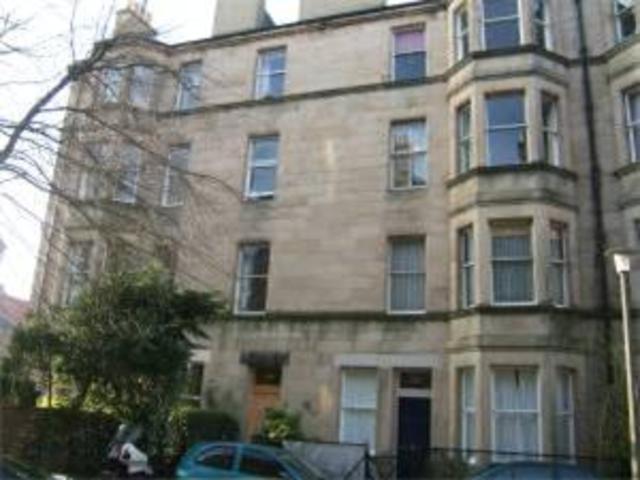  Image of 4 bedroom Flat to rent in Bruntsfield Gardens Edinburgh EH10 at Bruntsfield Edinburgh Edinburgh, EH10 4DY
