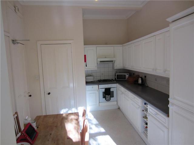  Image of 4 bedroom Flat to rent in Bruntsfield Gardens Edinburgh EH10 at Bruntsfield Edinburgh Edinburgh, EH10 4DY