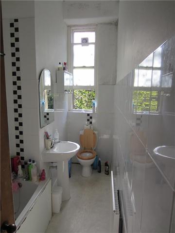  Image of 4 bedroom Flat to rent in Bruntsfield Gardens Edinburgh EH10 at Bruntsfield Edinburgh Edinburgh, EH10 4DY