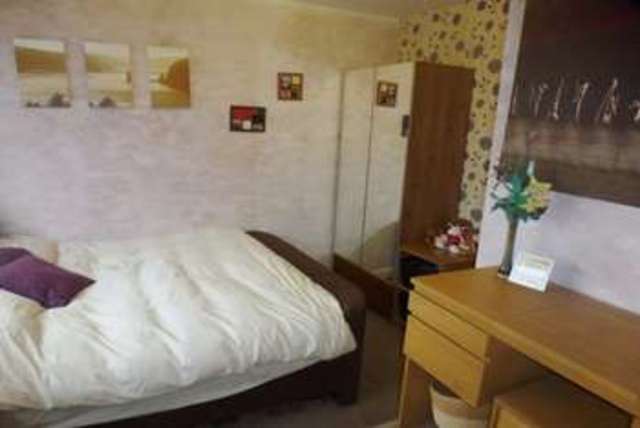 Image of 4 bedroom Detached house for sale in Burnside Road Gatley Cheadle SK8 at BURNSIDE ROAD GATLEY CHEADLE, SK8 4NA