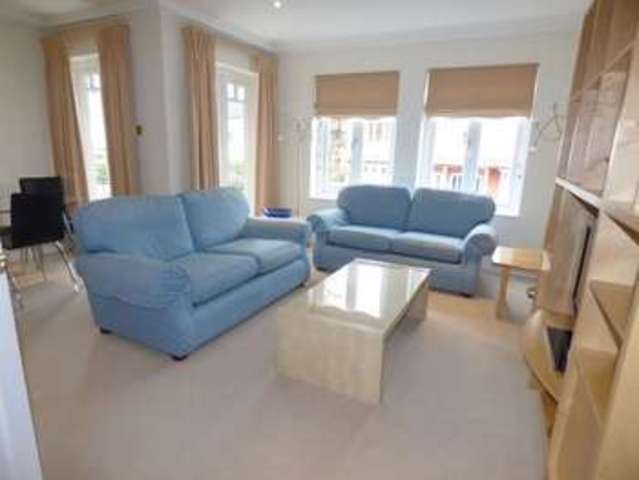  Image of 2 bedroom Apartment to rent in Cambridge Road Twickenham TW1 at Cambridge Road  Richmond, TW1 2TX