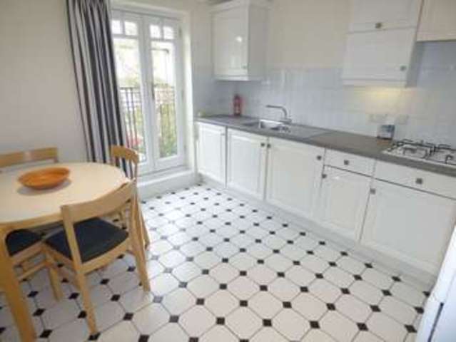  Image of 2 bedroom Apartment to rent in Cambridge Road Twickenham TW1 at Cambridge Road  Richmond, TW1 2TX